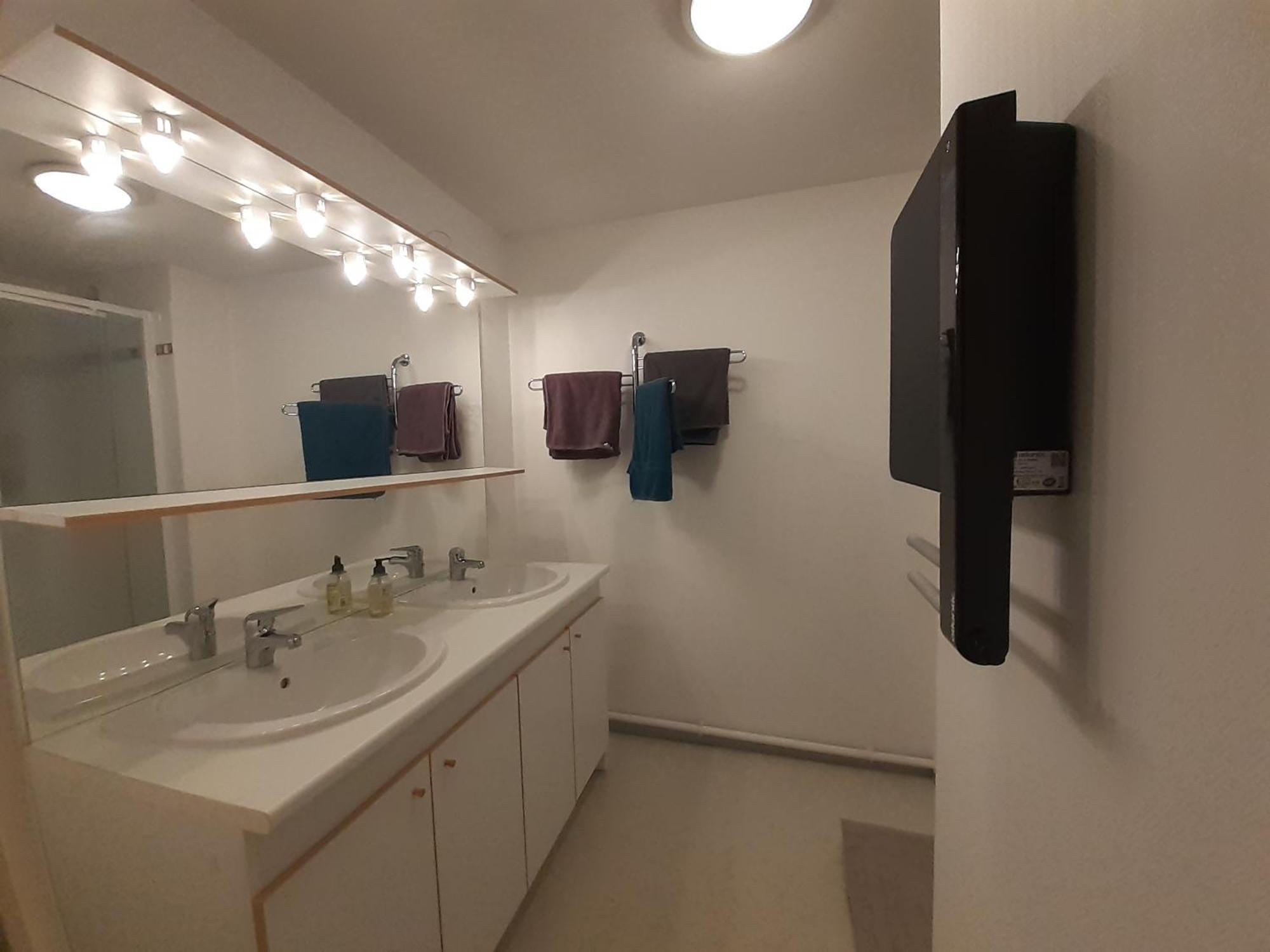 Joli Triplex 3 Etoiles, Avec Jardin Et Cheminee